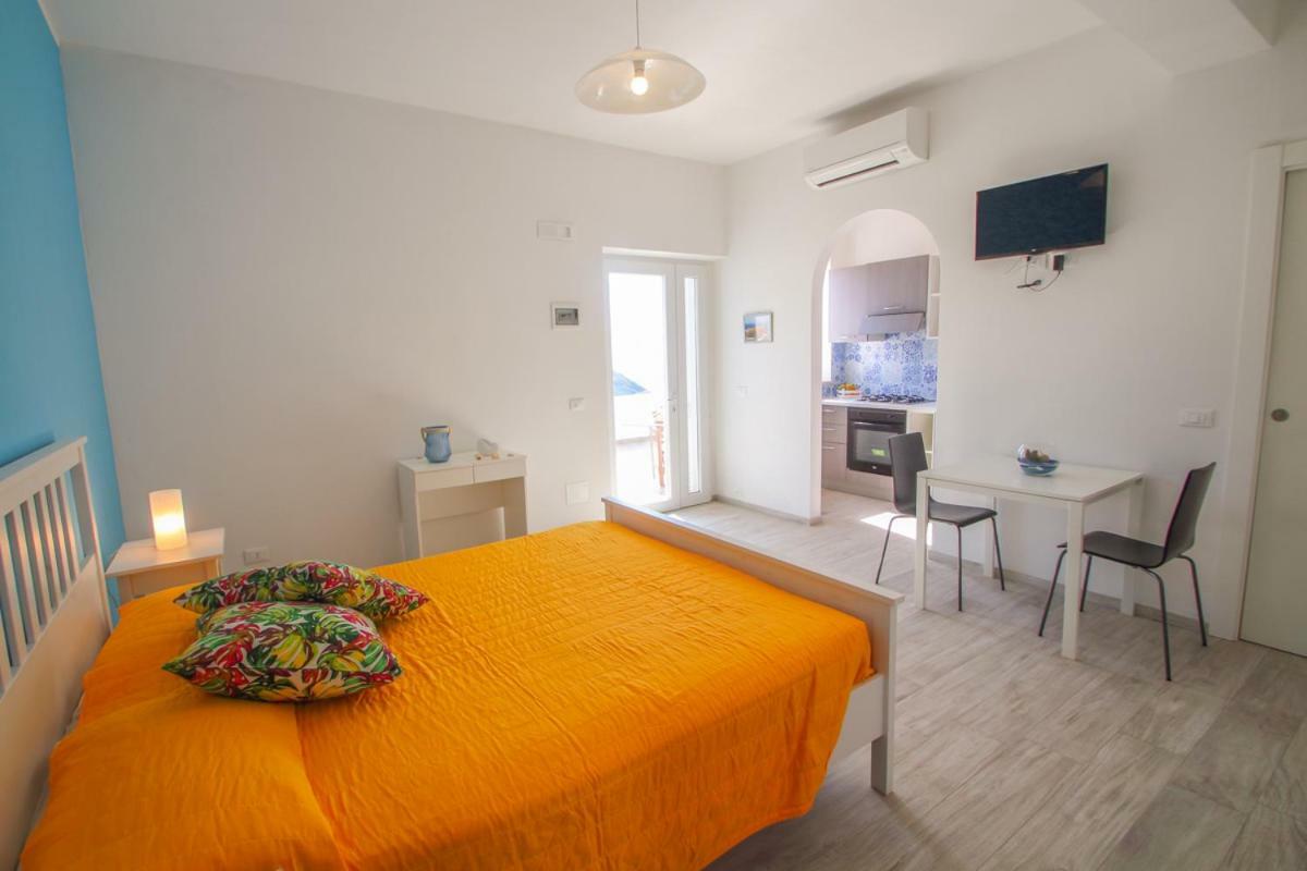 Le Case Dei Pescatori - Residence Il Tramonto Ponza Eksteriør billede