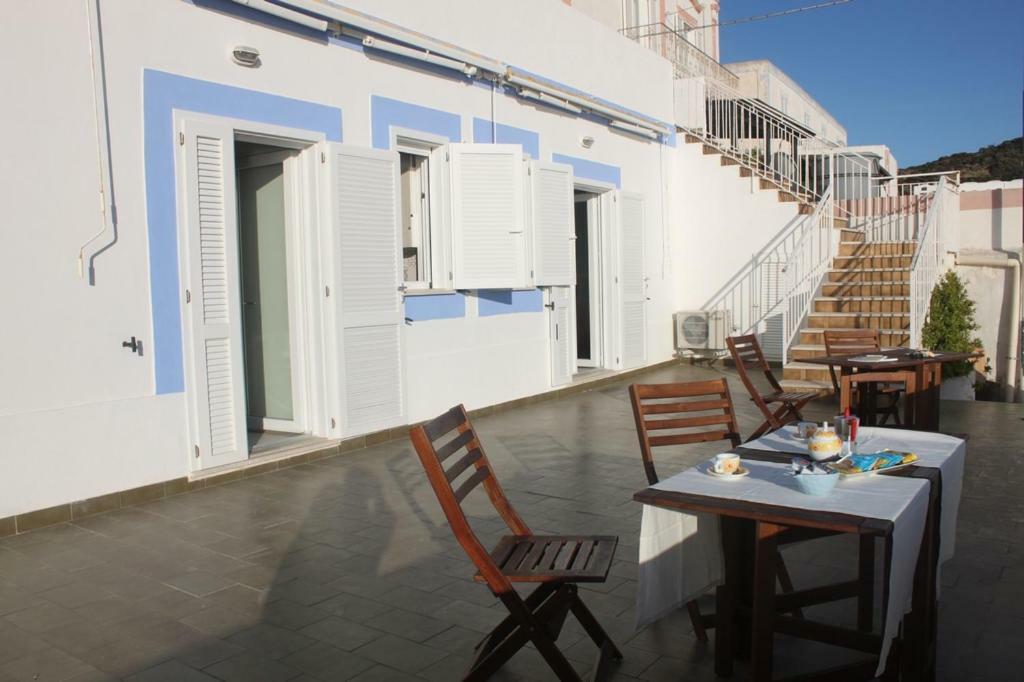 Le Case Dei Pescatori - Residence Il Tramonto Ponza Eksteriør billede